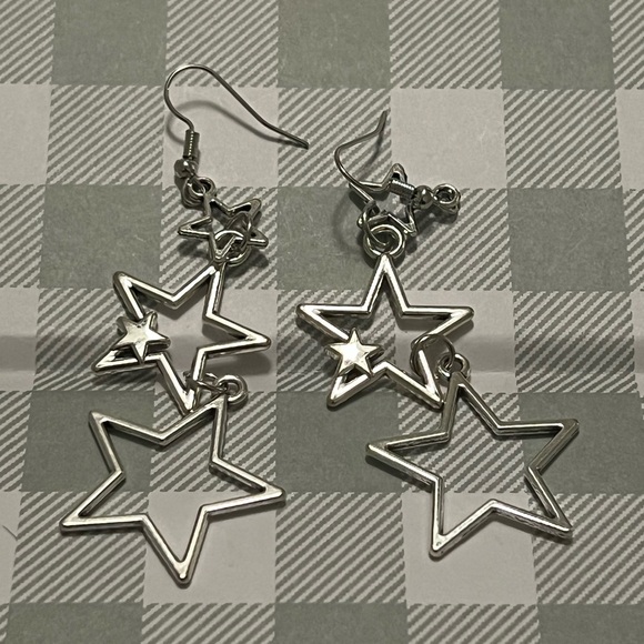 Silver Star Dangle Earrings - Picture 2 of 5